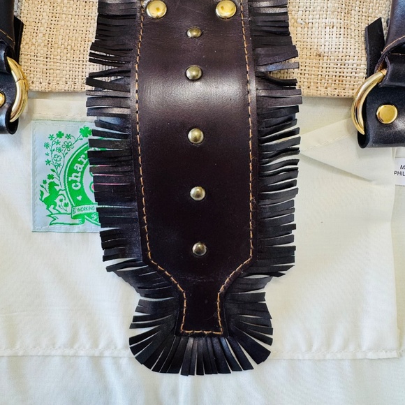 Charm and Luck Straw/Leather Summer Tote/Bag w/Side Fringe/Magnetic Closure - Picture 9 of 16